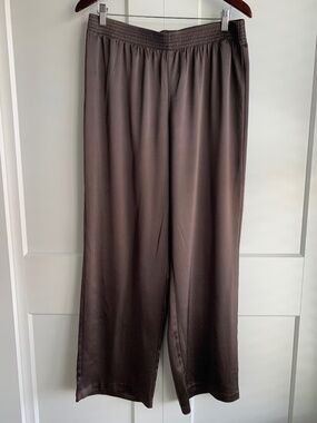 Babaton Women’s Satin Pant Elastic-Waist Wide Leg Pants in chocolate  size L